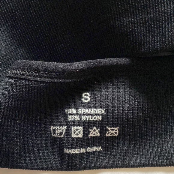 NVGTV ECLIPSE SPORTS BRA BLACK SEAMLESS CUTOUT - Picture 3 of 5